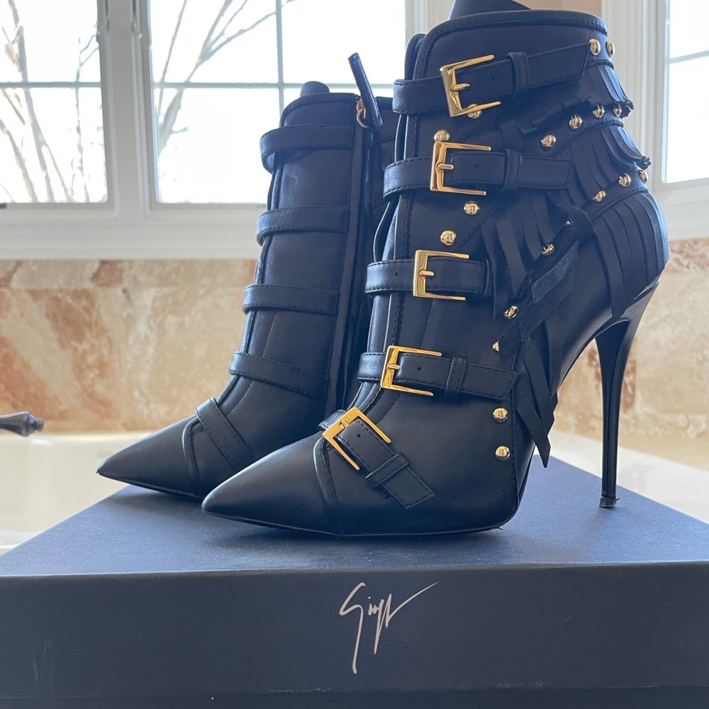 Giuseppe Zanotti boots